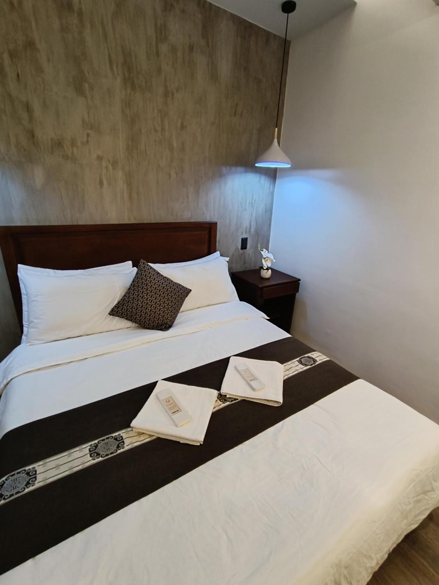 Plato De Ciudad II Hotel Caticlan Exterior photo